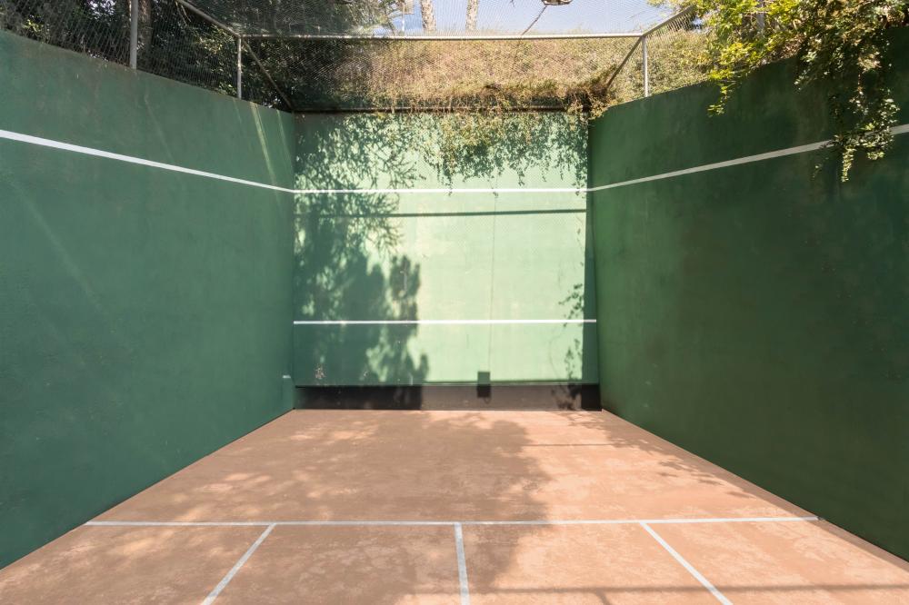 PISTA PRIVADA SQUASH DINS DELS JARDINS DE LA PROPIETAT BELL RECO EN CABRILS
086-AS BELL RECO Casa aïllada / Villa EL MARESME Cabrils PISTA PRIVADA SQUASH DINS DELS JARDINS DE LA PROPIETAT BELL RECO EN CABRILS
086-AS BELL RECO Casa aïllada / Villa EL MARESME Cabrils