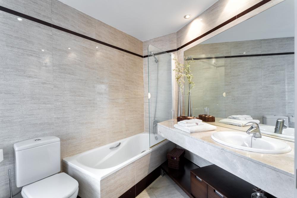 Costa Maresme Vacances empresa local i familiar de lloguer turístic.
088-IF TARRACO Casa adossada El Maresme Arenys de Munt
Habitació doble amb llit de matrimoni, terrassa privada y bany complet privat.
Jardí privat amb piscina, chill-out, porxo i zona menjador exterior, cistella de bàsquet i unes porteries de futbol a l'aire lliure. Instal·lacions de pàdel tennis a prop.
Zona comunitària com piscina compartida.
Sala de jocs amb futbolí, trencaclosques i zona per dibuixar. Bicicletes disponibles a la propietat.
Parc Can Jalpí Arenys de Munt Arenys de Mar Maresme Barcelona Catalunya Espanya
Lloguer turístic
Lloguer casa particular
Lloguer casa de vacances
Escapada a la costa
Escapada a la platja
Escapada a la muntanya
Turisme a Catalunya
Piscina privada Jardi privat chill-out terrasa coberta
Casa 4 habitacions i 3 banys complets . Habitació doble amb bany privat
Cuina completa i ben equipada, amb zona de menjar interior i exterior.
Menjador interior i exterior, sala d'estar, sala de jocs
piscina compartida
Diseny interiorisme mobles
Activitats aquàtiques, caiac, surf, windsurf, motos aquàtiques, velers, paddel surf, snorkel, submarinisme i immersions al mar Mediterrani
Escalada, excursions, trekking, ciclisme, bicicletes gratis incloses en la reserva, natura, camins, senders, cultura, arquitectura, pobles, parc Can Jalpi, gronxadors, tobogan, jocs infantils. Costa Maresme Vacances empresa local i familiar de lloguer turístic.
088-IF TARRACO Casa adossada El Maresme Arenys de Munt
Habitació doble amb llit de matrimoni, terrassa privada y bany complet privat.
Jardí privat amb piscina, chill-out, porxo i zona menjador exterior, cistella de bàsquet i unes porteries de futbol a l'aire lliure. Instal·lacions de pàdel tennis a prop.
Zona comunitària com piscina compartida.
Sala de jocs amb futbolí, trencaclosques i zona per dibuixar. Bicicletes disponibles a la propietat.
Parc Can Jalpí Arenys de Munt Arenys de Mar Maresme Barcelona Catalunya Espanya
Lloguer turístic
Lloguer casa particular
Lloguer casa de vacances
Escapada a la costa
Escapada a la platja
Escapada a la muntanya
Turisme a Catalunya
Piscina privada Jardi privat chill-out terrasa coberta
Casa 4 habitacions i 3 banys complets . Habitació doble amb bany privat
Cuina completa i ben equipada, amb zona de menjar interior i exterior.
Menjador interior i exterior, sala d'estar, sala de jocs
piscina compartida
Diseny interiorisme mobles
Activitats aquàtiques, caiac, surf, windsurf, motos aquàtiques, velers, paddel surf, snorkel, submarinisme i immersions al mar Mediterrani
Escalada, excursions, trekking, ciclisme, bicicletes gratis incloses en la reserva, natura, camins, senders, cultura, arquitectura, pobles, parc Can Jalpi, gronxadors, tobogan, jocs infantils.