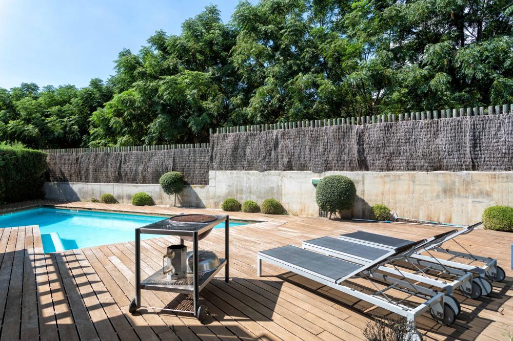 Costa Maresme Vacances empresa local i familiar de lloguer turístic.
Jardí privat amb piscina, chill-out, porxo i zona menjador exterior, cistella de bàsquet i unes porteries de futbol a l'aire lliure. Instal·lacions de pàdel tennis a prop.
Zona comunitària com piscina compartida.
Sala de jocs amb futbolí, trencaclosques i zona per dibuixar. Bicicletes disponibles a la propietat.
Activitats aquàtiques, caiac, ssurf, windsurf, motos aquàtiques, velers, paddel surf, snorkel, submarinisme i immersions al mar Mediterrani
Escalada, excursions, trekking, ciclisme, bicicletes gratis incloses en la reserva, natura, camins, senders, cultura, arquitectura, pobles, parc Can Jalpi, gronxadors, tobogan, jocs infantils.
088-IF TARRACO Casa adossada El Maresme Arenys de Munt
Parc Can Jalpí Arenys de Munt Arenys de Mar Maresme Barcelona
Lloguer turístic
Lloguer casa particular
Lloguer casa de vacances
Escapada a la costa
Escapada a la platja
Escapada a la muntanya
Turisme a Catalunya
Piscina privada Jardi privat chill-out terrasa coberta
Casa 4 habitacions i 3 banys complets . Habitació doble amb bany privat
Menjador interior i exterior, sala d'estar, sala de jocs
piscina compartida
Diseny interiorisme mobles Costa Maresme Vacances empresa local i familiar de lloguer turístic.
Jardí privat amb piscina, chill-out, porxo i zona menjador exterior, cistella de bàsquet i unes porteries de futbol a l'aire lliure. Instal·lacions de pàdel tennis a prop.
Zona comunitària com piscina compartida.
Sala de jocs amb futbolí, trencaclosques i zona per dibuixar. Bicicletes disponibles a la propietat.
Activitats aquàtiques, caiac, ssurf, windsurf, motos aquàtiques, velers, paddel surf, snorkel, submarinisme i immersions al mar Mediterrani
Escalada, excursions, trekking, ciclisme, bicicletes gratis incloses en la reserva, natura, camins, senders, cultura, arquitectura, pobles, parc Can Jalpi, gronxadors, tobogan, jocs infantils.
088-IF TARRACO Casa adossada El Maresme Arenys de Munt
Parc Can Jalpí Arenys de Munt Arenys de Mar Maresme Barcelona
Lloguer turístic
Lloguer casa particular
Lloguer casa de vacances
Escapada a la costa
Escapada a la platja
Escapada a la muntanya
Turisme a Catalunya
Piscina privada Jardi privat chill-out terrasa coberta
Casa 4 habitacions i 3 banys complets . Habitació doble amb bany privat
Menjador interior i exterior, sala d'estar, sala de jocs
piscina compartida
Diseny interiorisme mobles