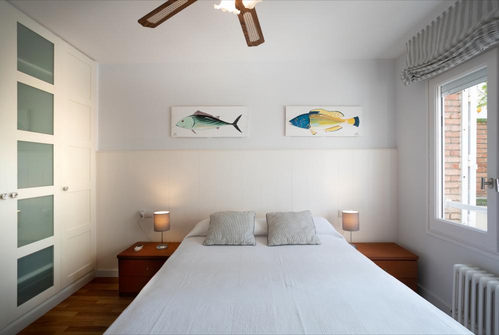 095-MC BAIX BALIS Pis Sant Andreu de Llavaneres
Dormitori 1: Llit de matrimoni amb bany privat.
Continuem mantenint l'essència marinera.
Apartament 8 persones 4 habitacions 2 banys complets
Estacionament per a 1 vehicle o 2 petits.
Costa Maresme Vacances Lloguer d'allotjaments turístics
Mar, platja, costa, muntanya
Serralada Pre-Litoral Catalana
Vistas al Port esportiu Balis 095-MC BAIX BALIS Pis Sant Andreu de Llavaneres
Dormitori 1: Llit de matrimoni amb bany privat.
Continuem mantenint l'essència marinera.
Apartament 8 persones 4 habitacions 2 banys complets
Estacionament per a 1 vehicle o 2 petits.
Costa Maresme Vacances Lloguer d'allotjaments turístics
Mar, platja, costa, muntanya
Serralada Pre-Litoral Catalana
Vistas al Port esportiu Balis