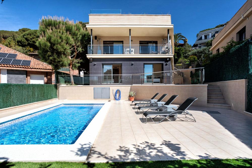 101-AA ATTEKA house Casa aïllada / Villa el Maresme Premià de Dalt 101-AA ATTEKA house Casa aïllada / Villa el Maresme Premià de Dalt