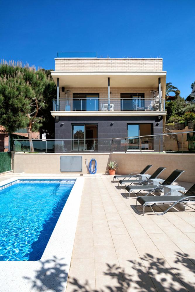 101-AA ATTEKA house Casa aïllada / Villa el Maresme Premià de Dalt 101-AA ATTEKA house Casa aïllada / Villa el Maresme Premià de Dalt