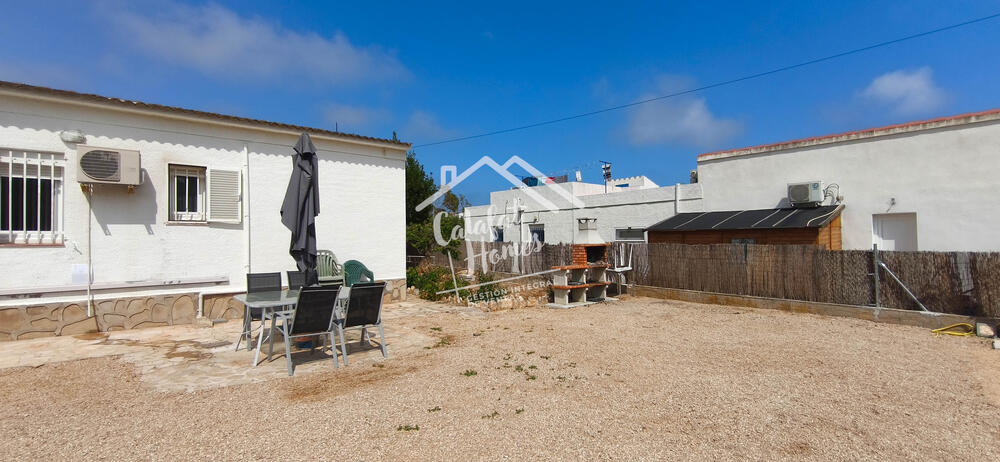 157 Villa independiente en Calle Garbí, Calafat Casa aïllada / Villa Ametlla de Mar (L') 157 Villa independiente en Calle Garbí, Calafat Casa aïllada / Villa Ametlla de Mar (L')