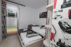 DF33SA DIFFERENTFLATS PARADISE VILLAGE SALOU Apartamento  Salou