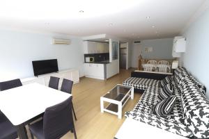 DF43SA-23 DIFFERENTFLATS RUBENS Apartamento Platja llevant Salou