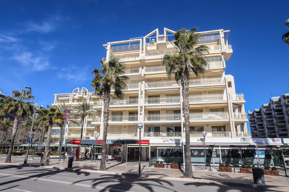DF14SA DIFFERENTFLATS NOVELTY SALOU Apartamento Passeig Marítim Salou DF14SA DIFFERENTFLATS NOVELTY SALOU Apartamento Passeig Marítim Salou