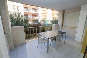 DF19SA DIFFERENTFLATS ARGENTA Apartamento  Salou