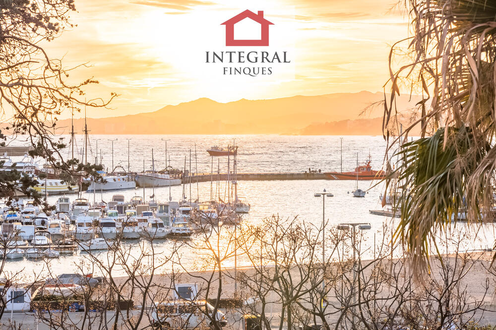 Vista en detall del port de Palamós.