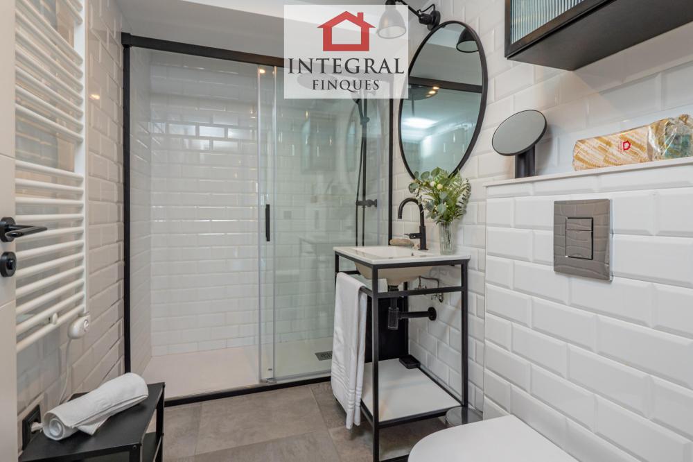 Bany còmode i renovat