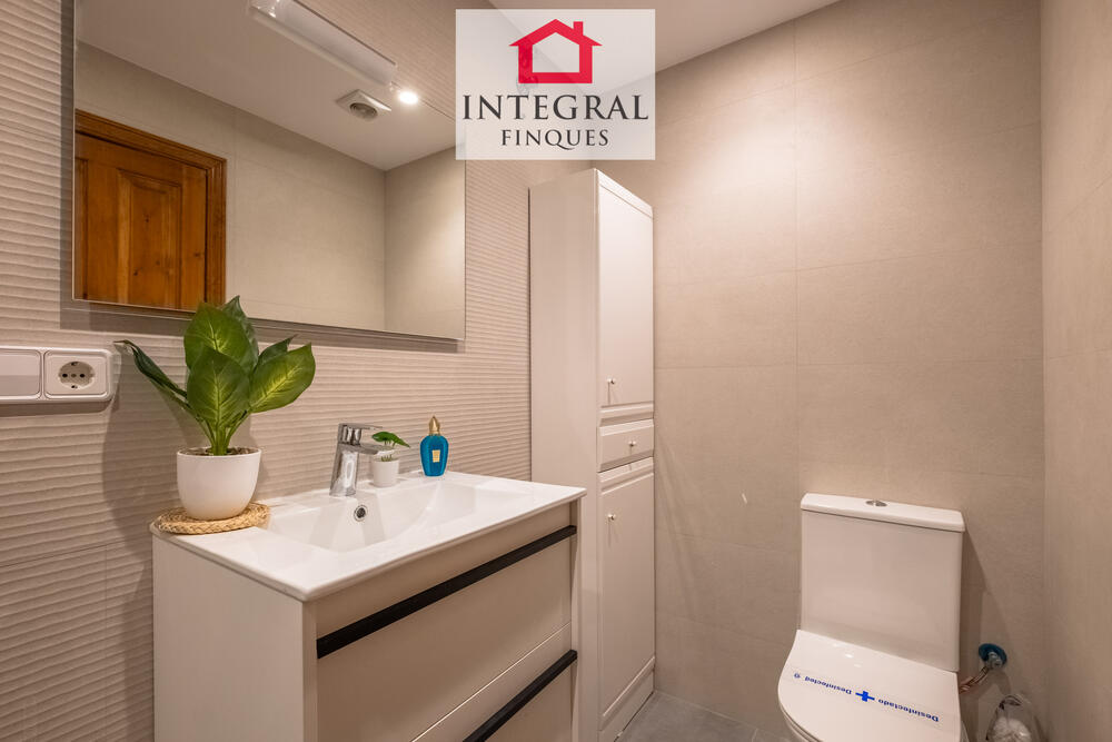 Lavabo de la planta principal.