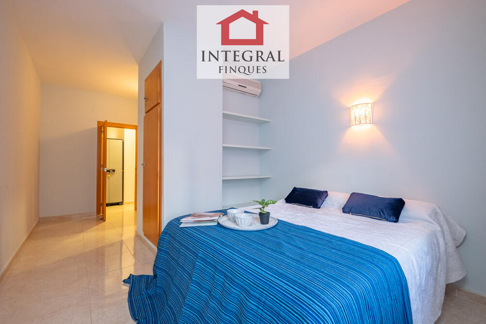 Habitació de matrimoni amb aire condicionat.