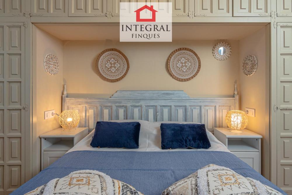 Moderna habitació de matrimoni a Palamós.