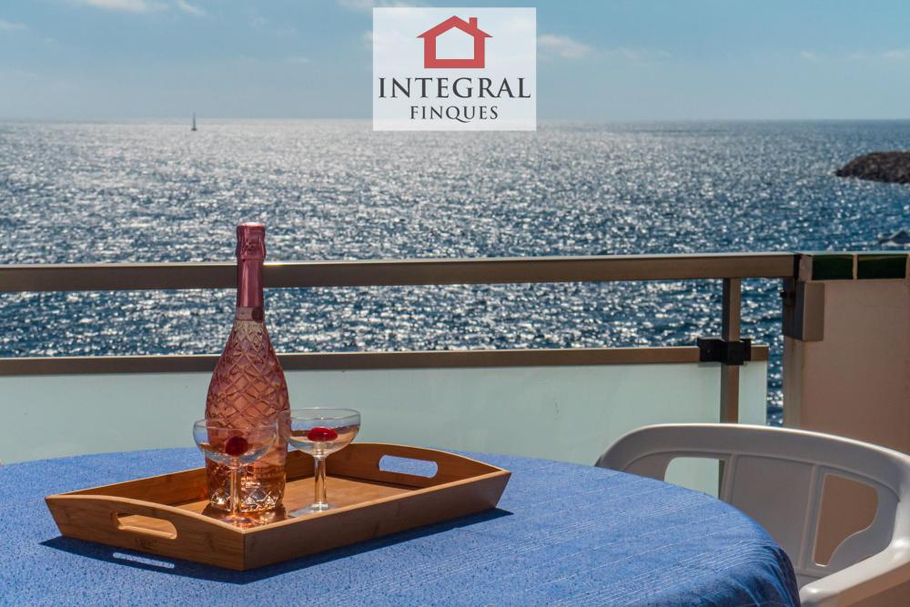 Vistes des de l'apartament situat a la Cala Margarida de Palamós.