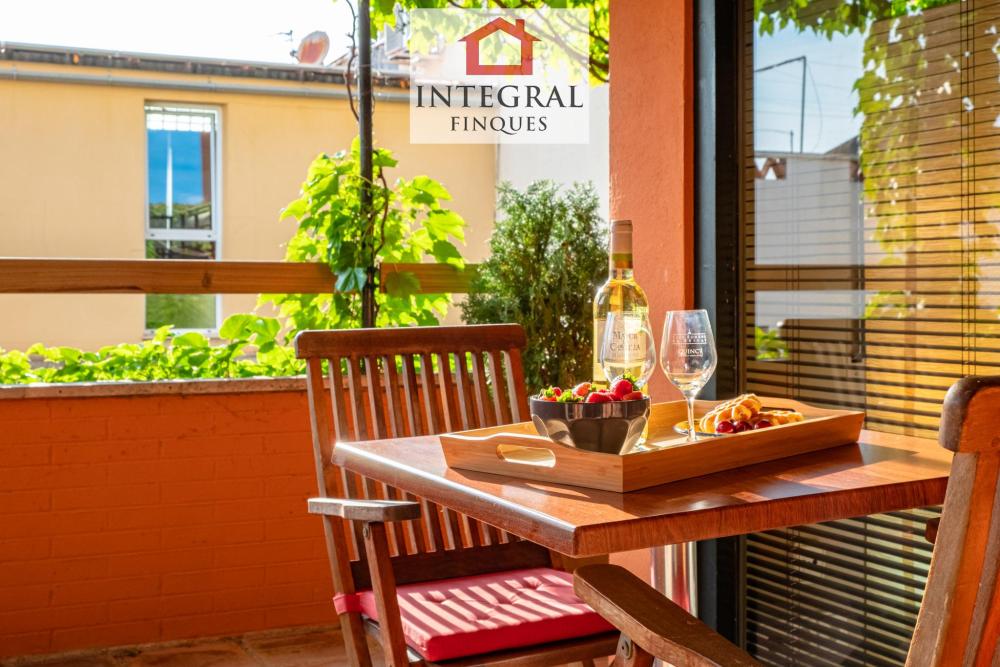 Tranquil·litat a la terrassa del pis