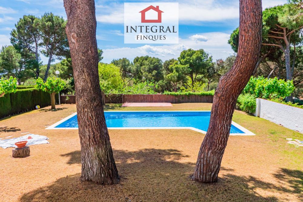 Piscina d'aigua dolça a Palamós.