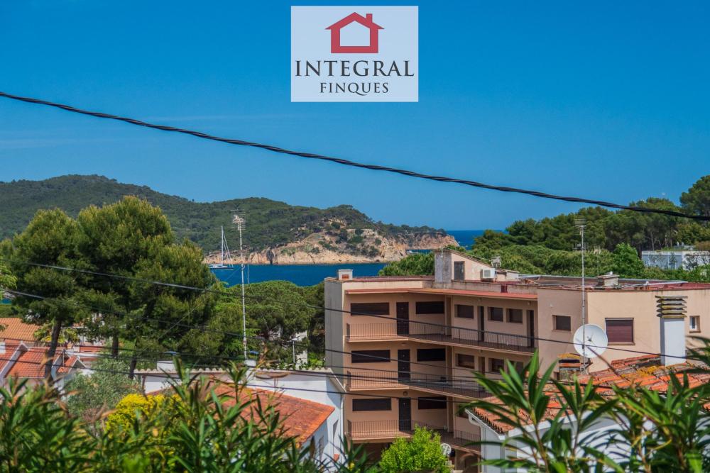 Vistes a la Platja de la Fosca.