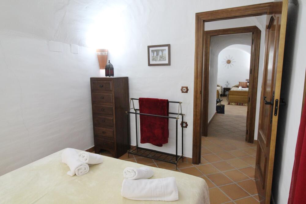 Habitació de matrimoni molt ample.