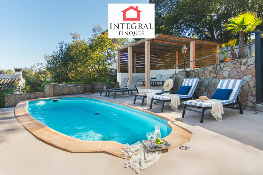 Piscina per refrescar-se a l´estiu.