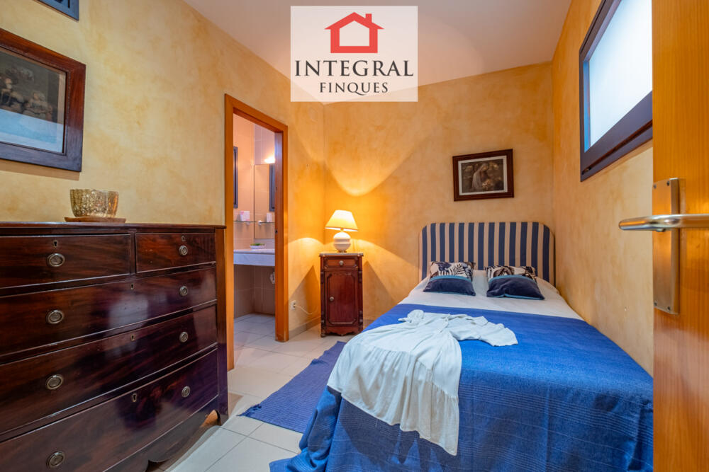 Habitació de matrimoni en suite molt característica.