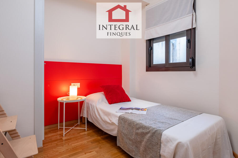 Habitació amb llit individual. Habitació amb llit individual.