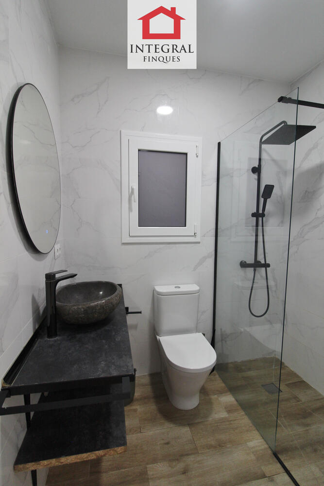 Lavabo totlament reformat. Lavabo totlament reformat.
