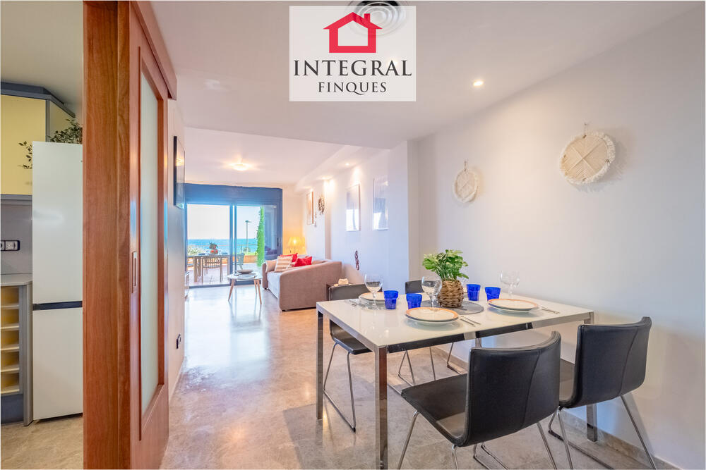 Lluminós apartament llest per poder gaudir de Palamós. Lluminós apartament llest per poder gaudir de Palamós.