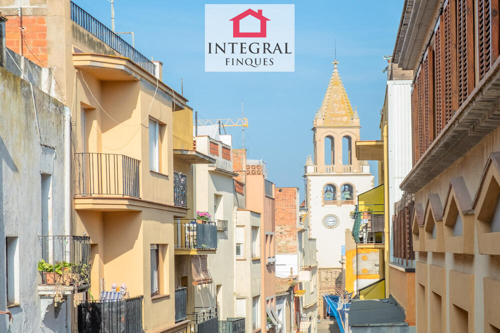 Apartament al cor de Palamós, ideal per gaudir d’unes vacances a prop del centre i del mar. Apartament al cor de Palamós, ideal per gaudir d’unes vacances a prop del centre i del mar.