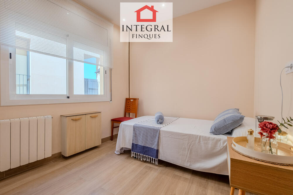 Habitació amb capacitat per a dues persones. Habitació amb capacitat per a dues persones.