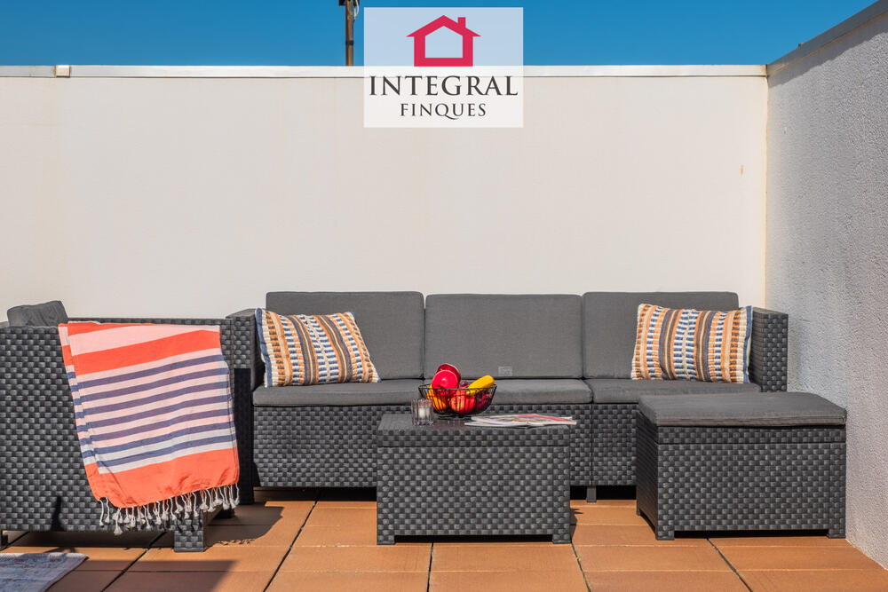 Chill-out amb capacitat per a 6 persones.