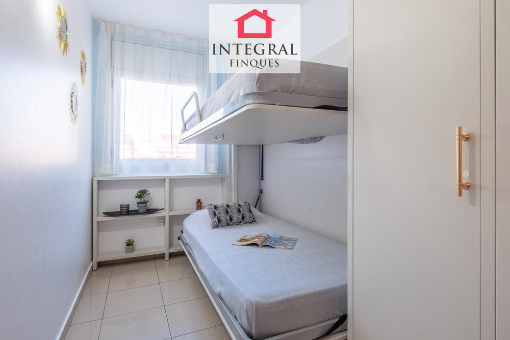 Habitació amb capacitat per a dues persones. Habitació amb capacitat per a dues persones.