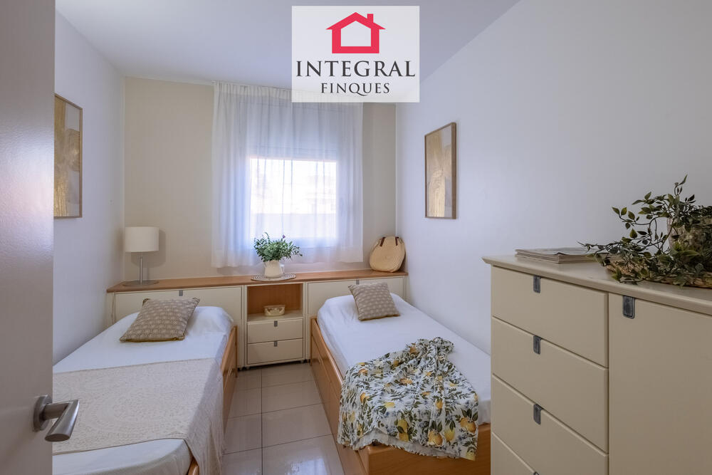 Moderna habitació doble amb dos llits individuals. Moderna habitació doble amb dos llits individuals.