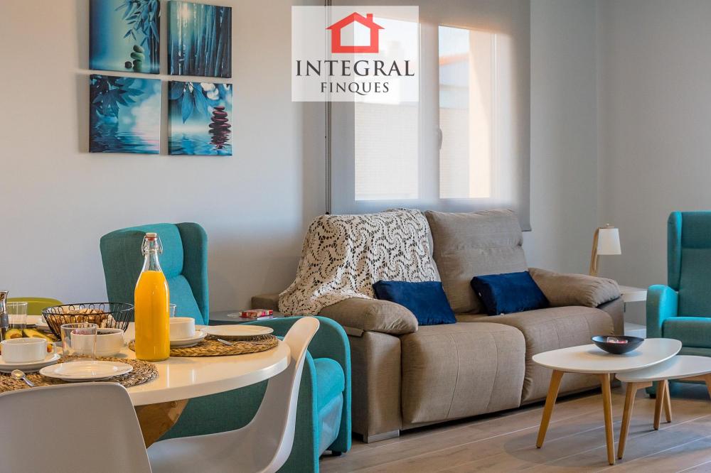 Sala d'estar amb smart TV. Sala d'estar amb smart TV.