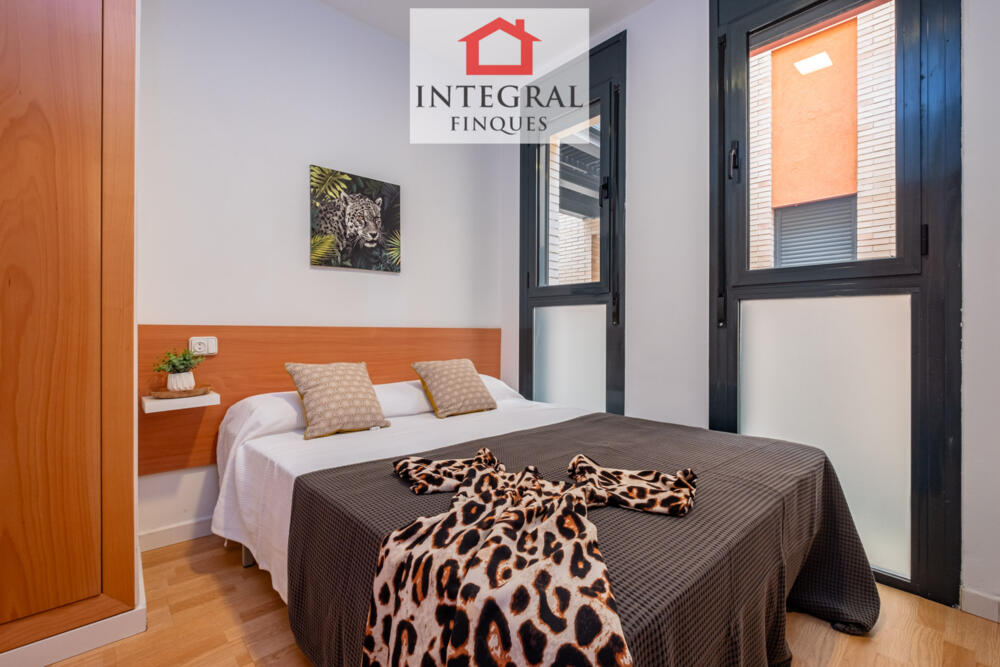 Habitació amb capacitat per dues persones molt moderna.