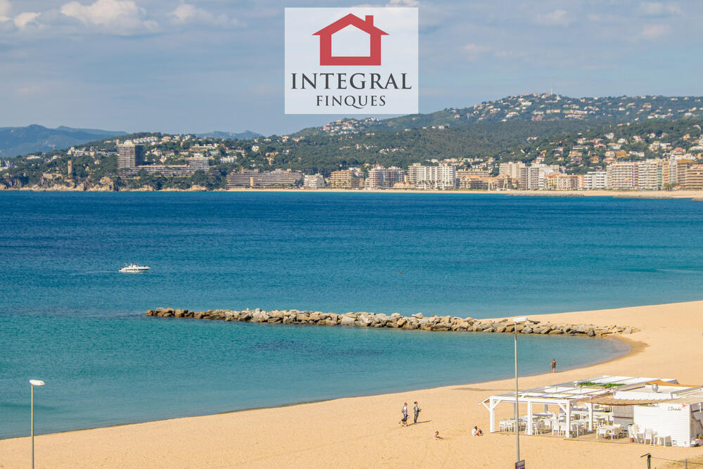 La preciosa vista de la Platja Gran de Palamós.