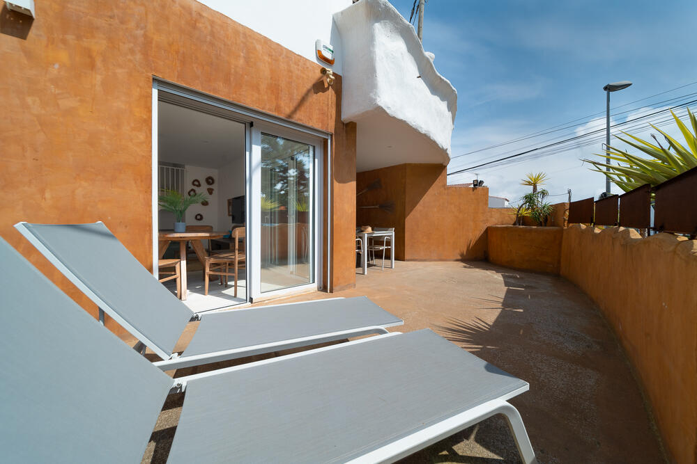 019 Villa Batik (*)- Terraza lado calle Apartament Puig Rom Roses 019 Villa Batik (*)- Terraza lado calle Apartament Puig Rom Roses