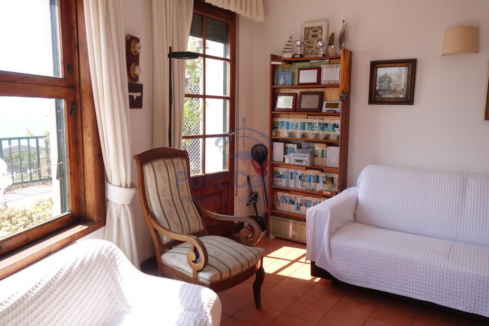 252 LLADÓ Apartamento 1ª LINIA Calella de Palafrugell