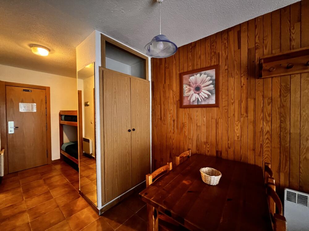 118 B- ESTUDI BASIC 4 pax Estudio Pas de la Casa Pas de la Casa 118 B- ESTUDI BASIC 4 pax Estudio Pas de la Casa Pas de la Casa
