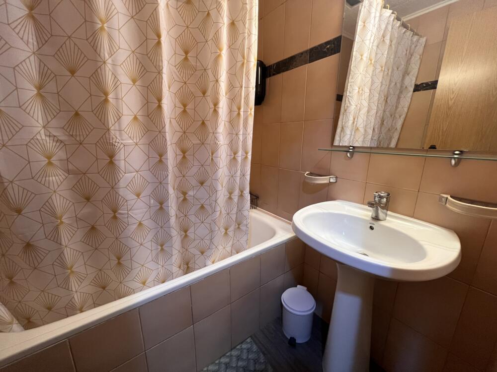 118 B- ESTUDI BASIC 4 pax Estudio Pas de la Casa Pas de la Casa 118 B- ESTUDI BASIC 4 pax Estudio Pas de la Casa Pas de la Casa