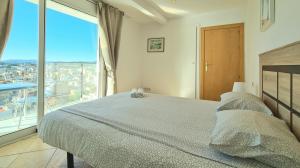A022 Apartment with a sea view Apartment Centro Lloret de Mar