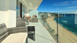 A022 Apartment with a sea view Apartment Centro Lloret de Mar