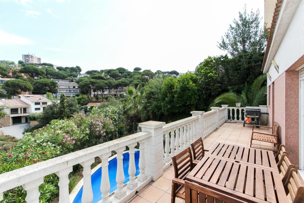 C023 Genova Einzelhaus / Villa Canyelles Lloret de Mar C023 Genova Einzelhaus / Villa Canyelles Lloret de Mar