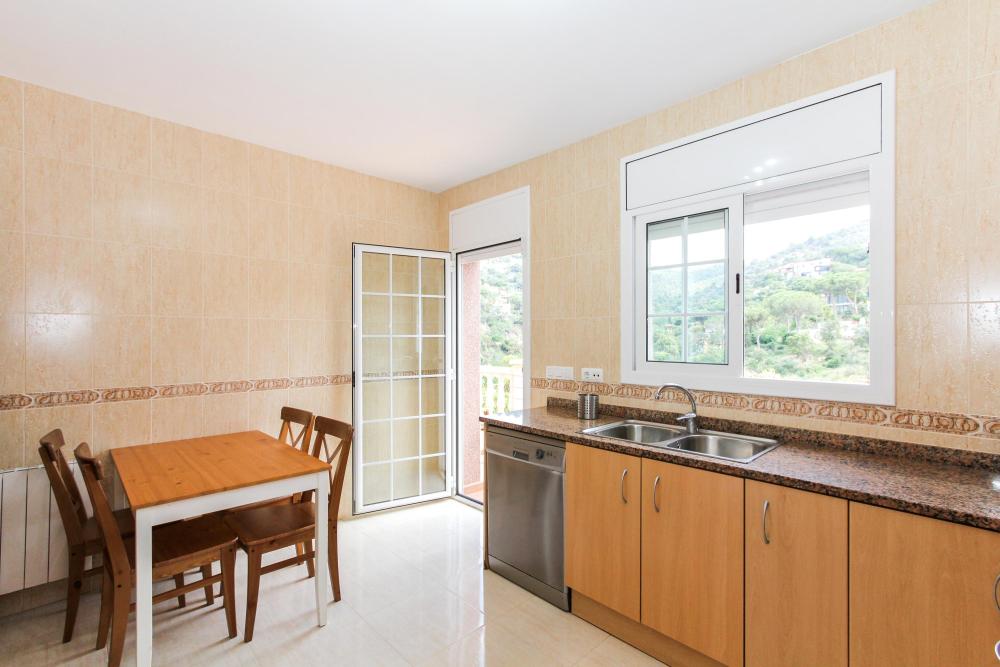 C023 Genova Einzelhaus / Villa Canyelles Lloret de Mar C023 Genova Einzelhaus / Villa Canyelles Lloret de Mar