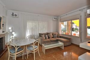 K08 Villa Cala Trons Einzelhaus / Villa Montgoda Lloret de Mar
