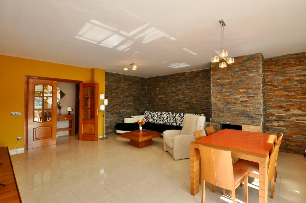 K13 VILLA EVA Casa aislada / Villa Vidreres K13 VILLA EVA Casa aislada / Villa Vidreres