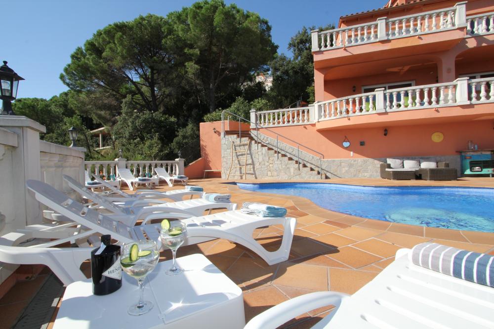 K15 VILLA ALTA VISTA Casa aislada / Villa serra brava Lloret de Mar K15 VILLA ALTA VISTA Casa aislada / Villa serra brava Lloret de Mar