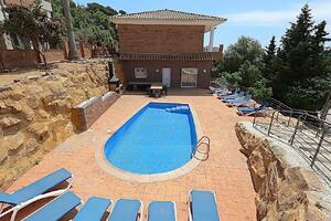 K16 Villa Serena Casa aislada / Villa SERRA BRAVA Lloret de Mar