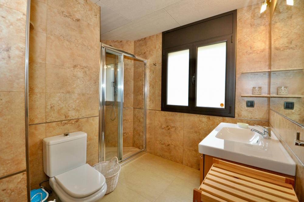 K22 Villa Adam Vrijstaand huis / Villa roca grossa Lloret de Mar K22 Villa Adam Vrijstaand huis / Villa roca grossa Lloret de Mar