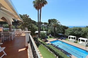 K23 Villa Borghese Отдельный дом / Villa Canyelles Lloret de Mar