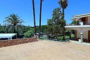 K23 Villa Borghese Отдельный дом / Villa Canyelles Lloret de Mar