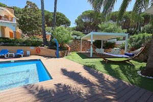 K23 Villa Borghese Отдельный дом / Villa Canyelles Lloret de Mar